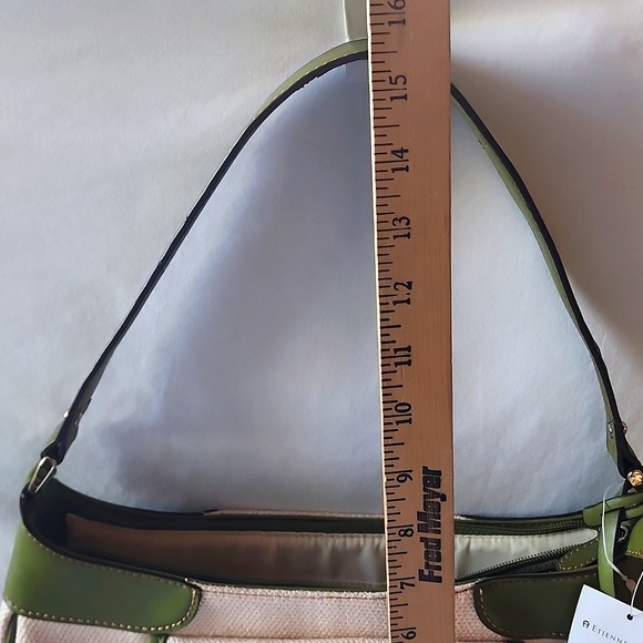 NWT. Beautiful Etienne Aigner. Juliet Collection Hobo Bag. ☆ - Picture 13 of 16